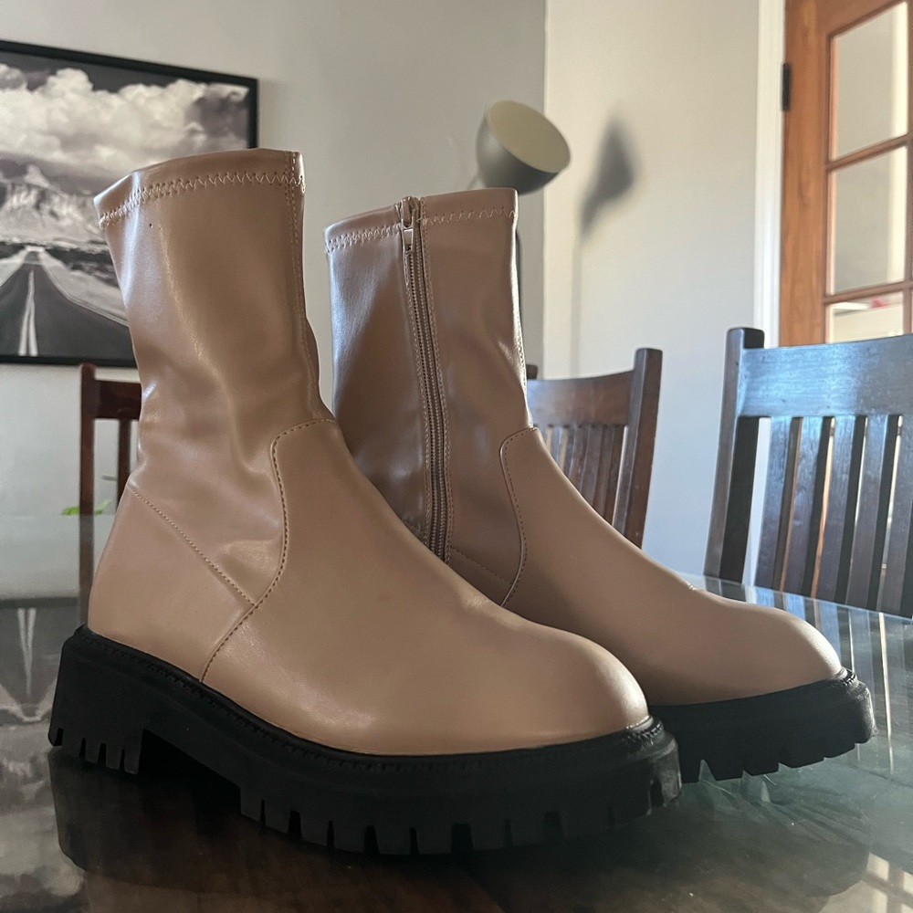 ASOS London Rebel wide fit chunky chelsea calf boots in beige